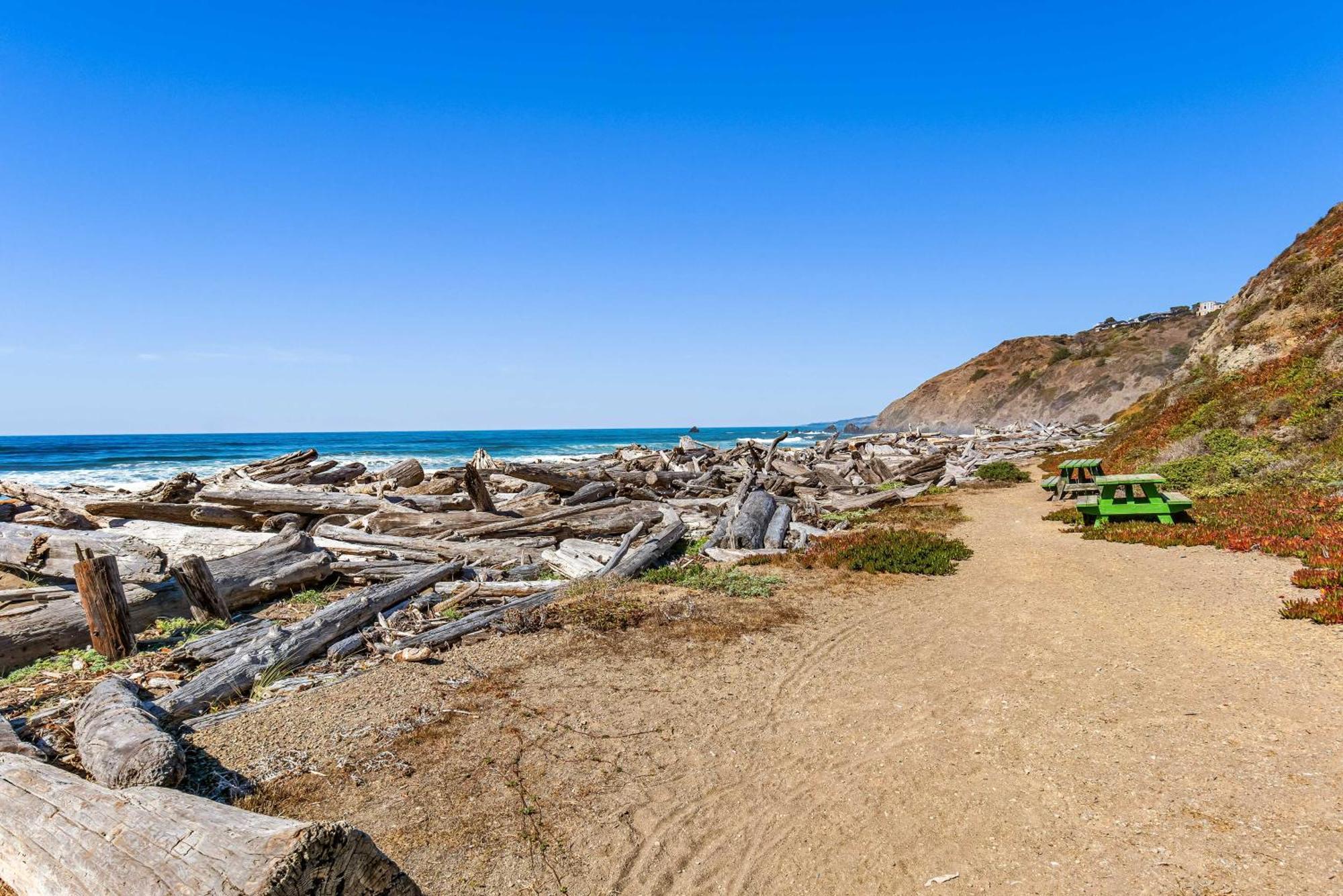 Dream Weaver House With Hot Tub And Ocean View! Villa Manchester Exteriör bild